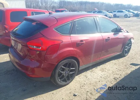 2016 Ford Focus Se z USA, uszkodzony, nr VIN 1FADP3K21GL302781